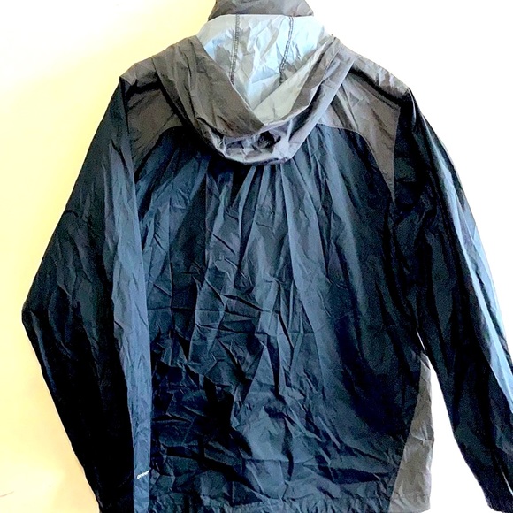 Columbia Light Jacket - Picture 3 of 4